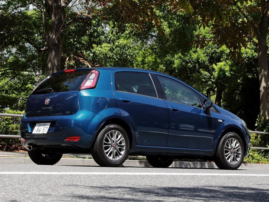  Fiat Punto 2012 года  (JP) (фото 6 из 6)